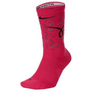 NIKE ELITE VERSATILITY  BREAST CANCER CREW SOCKS
